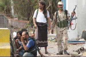 Yemen'de Aden kentinin kontrol&uuml; h&uuml;k&uuml;mete ge&ccedil;ti