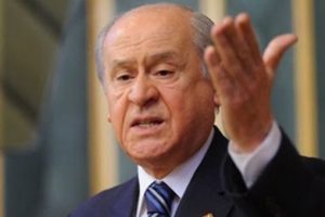 Bah&ccedil;eli, tavrını o ankete g&ouml;re belirlemiş
