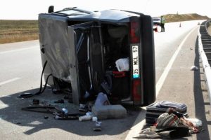 Tatil yolu kan g&ouml;l&uuml;ne d&ouml;nd&uuml;