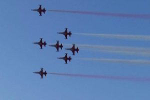 T&uuml;rk Yıldızları ve Solo T&uuml;rk nefesleri kesti
