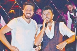 Pop&ccedil;u Topaloğlu Toprak'la eğlendi...
