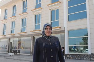 Hibeyle başladı işinin ve eşinin patronu oldu