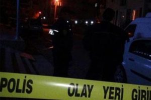 İstanbul'da polise bombalı ve silahlı saldırı