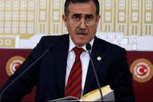 Ve İhsan &Ouml;zkes konuştu