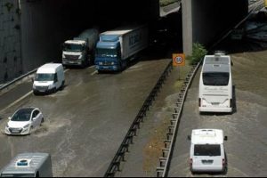 TEM'i su bastı!