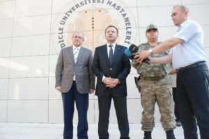 Diyarbakır Valisi'nden saldırı a&ccedil;ıklaması