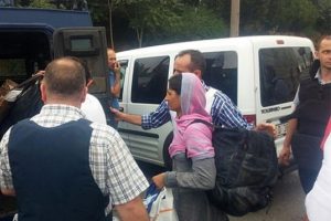 İETT otob&uuml;s&uuml;nde Pakistanlı alarmı!