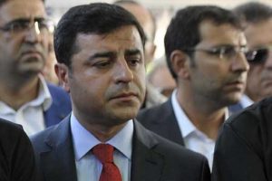 Kandil'den Demirtaş'a sert &ccedil;ıkış