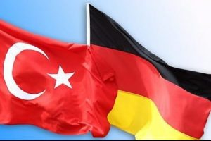 Alman Savunma Bakanı'ndan T&uuml;rkiye'ye 'operasyon' desteği