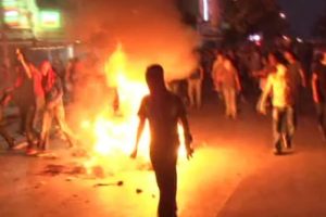 Gazi Mahallesi'ni savaş alanına &ccedil;evirdiler