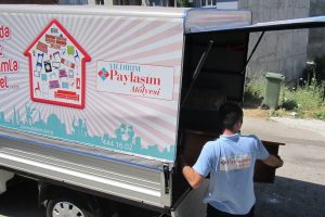 Bursa'da 'Yıldırım Paylaşım At&ouml;lyesi' y&uuml;zleri g&uuml;ld&uuml;r&uuml;yor