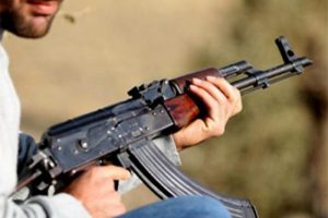 Karakola erzak taşıyan ara&ccedil; PKK tarafından gasp edildi