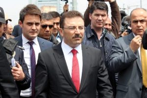 Emniyet m&uuml;d&uuml;r&uuml;nden yaralı polislere hastanede ziyaret