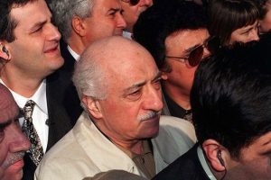 'FET&Ouml;'n&uuml;n 15 yıllık arşivi ele ge&ccedil;irildi' iddiası