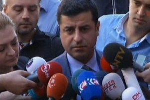 Demirtaş'tan &ouml;nemli a&ccedil;ıklamalar