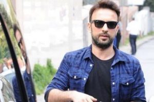 Herkes gider denize Tarkan gider İrlanda'ya