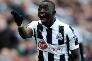 Trabzonspor Cisse'nin peşini bırakmıyor