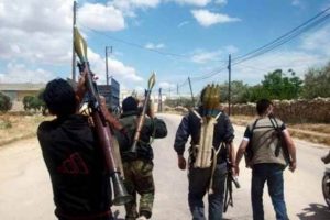 Suriyeli muhalifler 4 stratejik tepeyi ele ge&ccedil;irdi