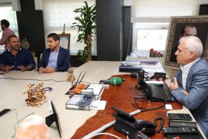 Bursaspor y&ouml;netiminden Başkan Bozbey'e teşekk&uuml;r