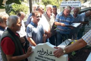 Erdoğan İzmirli kabri başında anıldı