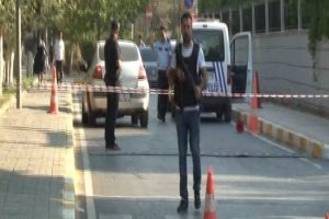 Silahlı saldırgan trafik ter&ouml;r&uuml; &ccedil;ıktı !