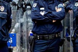 Kaymakam polis memurunu oklavayla d&ouml;vd&uuml;!
