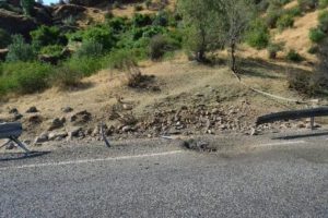 K&ouml;y korucularına bombalı saldırı