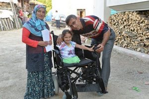 Yaren'in ailesinden &ouml;rnek davranış