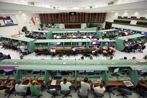 Borsa g&uuml;n&uuml; yatay tamamladı
