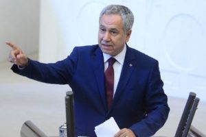 B&uuml;lent Arın&ccedil;'tan 'sus' a&ccedil;ıklaması