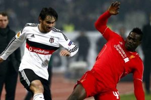 Veli Kavlak yeniden ameliyat oldu