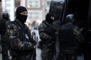 Bin 300'den fazla kişi g&ouml;zaltına alındı