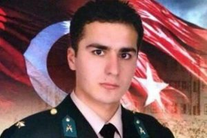 Şehit cenazesinden &ouml;nce "&ccedil;arşaflı" alarmı!