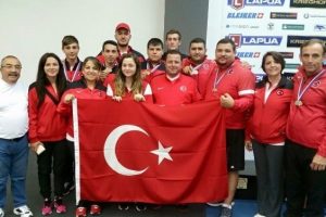 Milli formayla ilk seferinde Avrupa şampiyonu oldu