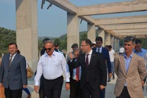Kestel'e buz pateni ve buz hokeyi salonu