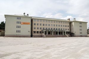 Y&uuml;ksekova'da 40 derslikli okul eğitime hazır