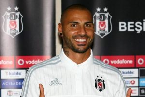 "Gen&ccedil;liğimde Luis Figo'yu &ouml;rnek alırdım"