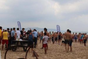Denizden &ccedil;ıkmamak i&ccedil;in direndiler karakolluk oldular