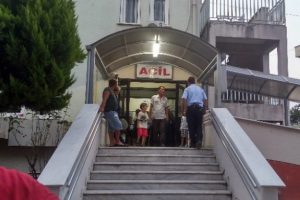 Serinlemek i&ccedil;in denize girmişlerdi ama...