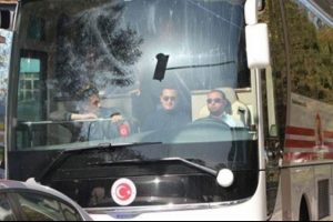 Başbakanlık otob&uuml;s&uuml; kaza yaptı