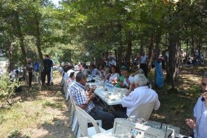 Bursa'da mermer ocaklarının kapatılmasını şenlikle kutladılar
