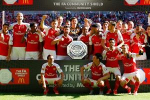 Arsenal sezonu kupayla a&ccedil;tı