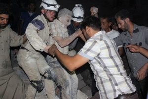 Halep'e varil bombalı saldırı