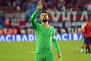 Onur Trabzon'a d&ouml;nd&uuml;