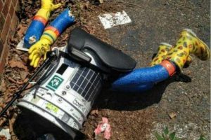 Otostop&ccedil;u robot 'hitchBOT 'ABD'de saldırıya uğradı