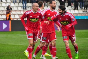 Bursaspor Aatıf Chahechouhe'nun peşini bırakmıyor!
