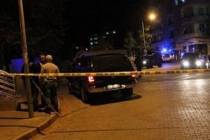 Diyarbakır'da Emniyet M&uuml;d&uuml;rl&uuml;ğ&uuml;'ne saldırı