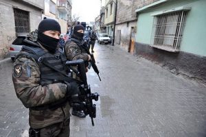 Bitlis'te ter&ouml;r &ouml;rg&uuml;t&uuml; operasyonu