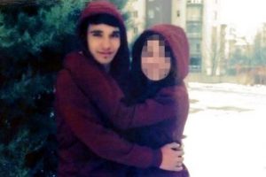 O gencin &ouml;l&uuml;m&uuml;nde abladan şok su&ccedil;lama