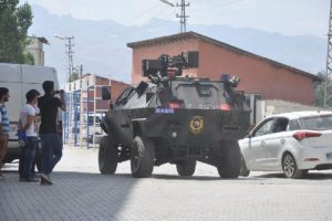 Y&uuml;ksekova Emniyet M&uuml;d&uuml;rl&uuml;ğ&uuml;'ne roketatarlı saldırı